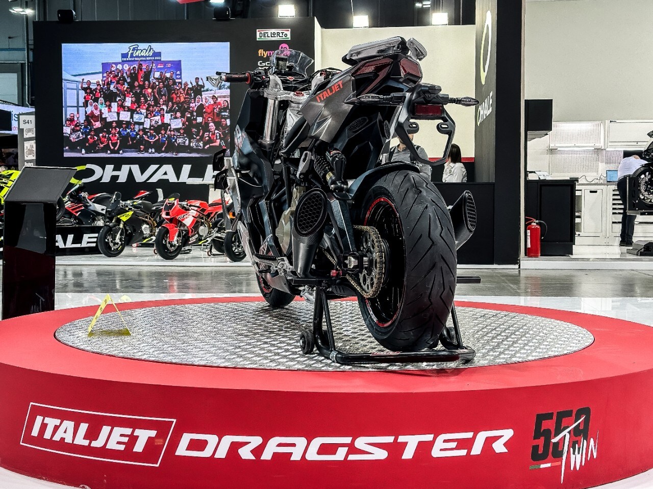 A EICMA 2023 Italjet presenta il prototipo definitivo del Dragster 559 Twin